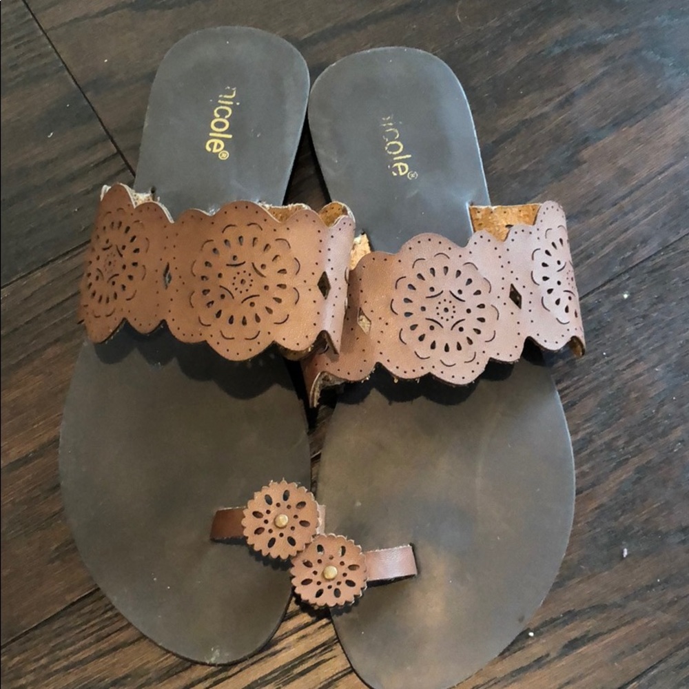 Sandals 🛍🎀 - Picture 3 of 6